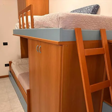In 54618 Apartment